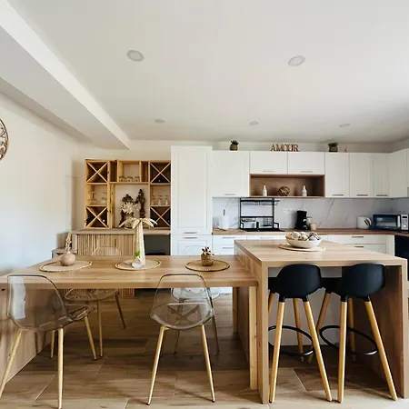 L Effet Apartment Ajaccio (Corsica)